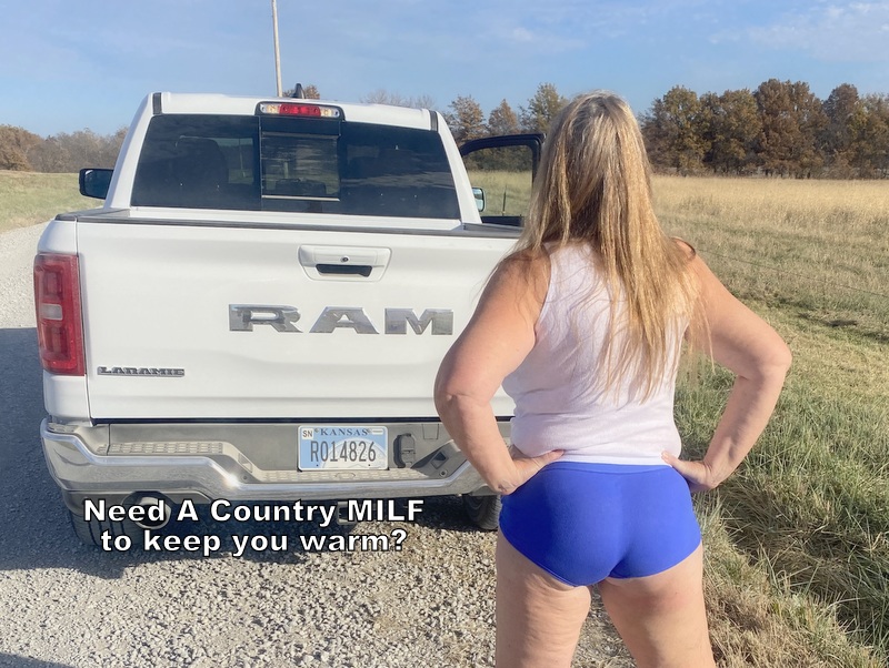 Hugging My Curvy Hips and Ass To Get My Goodness W/Video