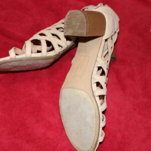 Sniff and Worship my Tan Size 9 Strapped Heels